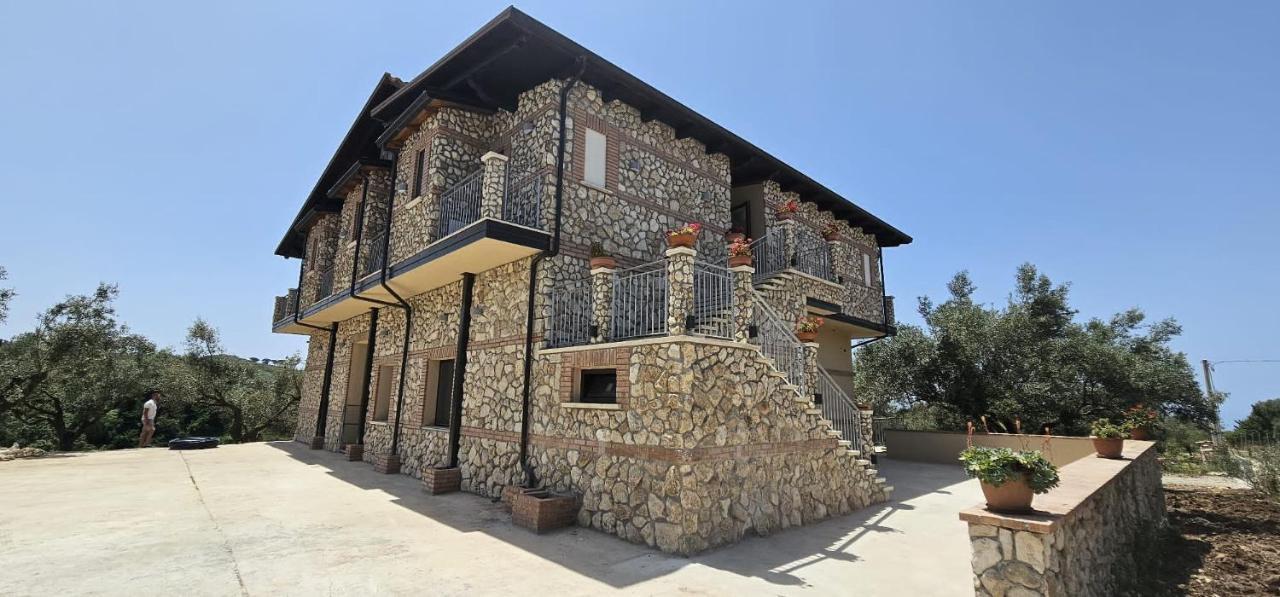 Zaccanopoli Borgo Carida - Green Family Holidays מראה חיצוני תמונה