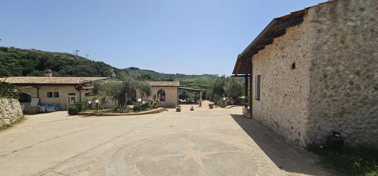 Zaccanopoli Borgo Carida - Green Family Holidays מראה חיצוני תמונה